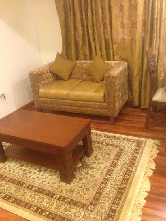 Hotel Diplomat Исламабад Екстериор снимка