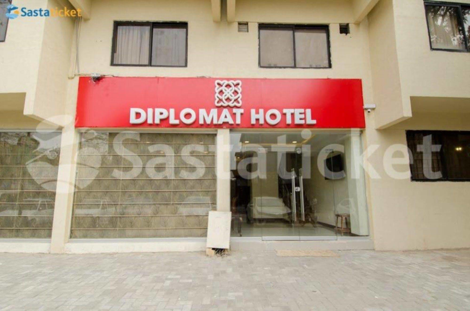 Hotel Diplomat Исламабад Екстериор снимка